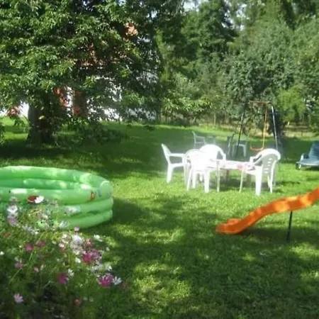 Vilka Slavkov-priestranna Vilka S Krasnou Zahradou. Holiday home Velky Slavkov