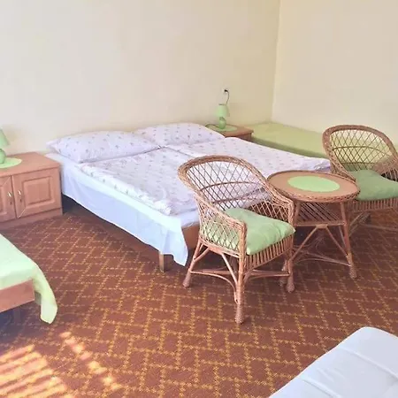 Vilka Slavkov-priestranna Vilka S Krasnou Zahradou. Holiday home Velky Slavkov
