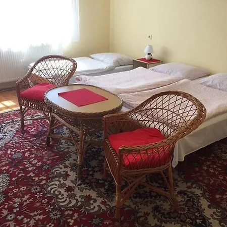 Vilka Slavkov-priestranna Vilka S Krasnou Zahradou. Holiday home *